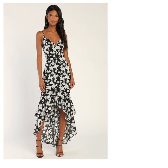 Lulus Darling Daylily White and Black Floral Print High-Low Maxi Dress - Picture 1 of 1